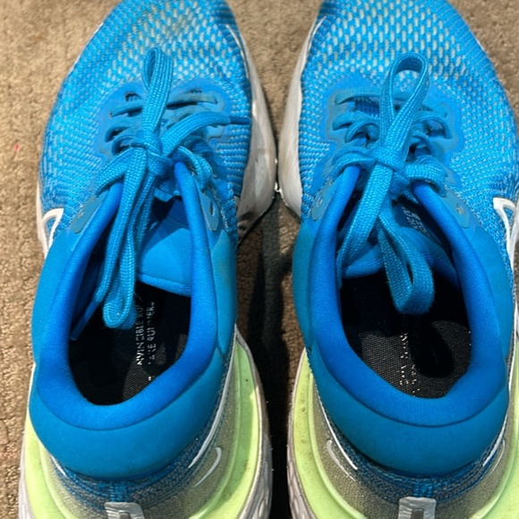 Nike Men’s runners size 11.5 - Picture 1 of 3
